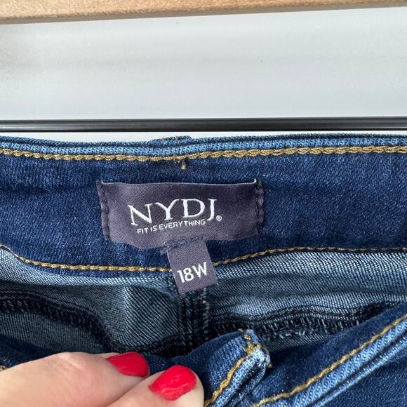 NYDJ Marilyn Straight Jeans Dark Wash Lift Tuck Technology Size 18W - Picture 3 of 10
